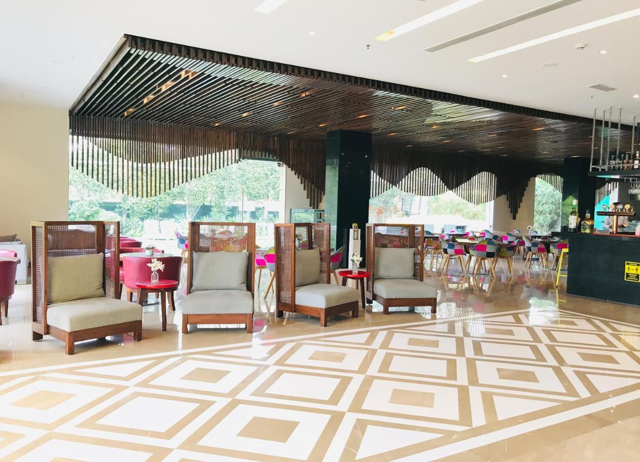 Golden Tulip City Centre Gurgaon Dış mekan fotoğraf