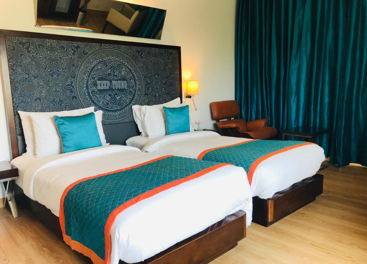Golden Tulip City Centre Gurgaon Dış mekan fotoğraf