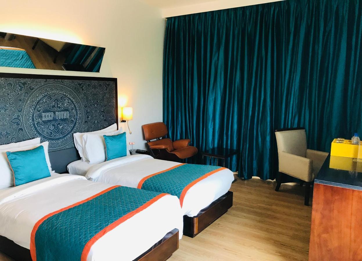 Golden Tulip City Centre Gurgaon Dış mekan fotoğraf
