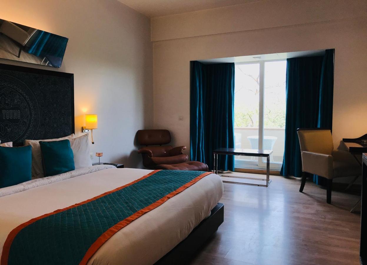 Golden Tulip City Centre Gurgaon Dış mekan fotoğraf
